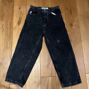 Svarta big boys - Feta big boys i bra kvalité, en vit fläck