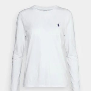 Ralph Lauren tröja  - Ralph Lauren tröja  Nyskick! Skriv för fler bilder