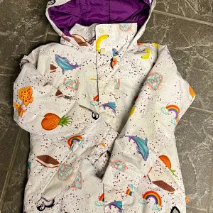Burton winter jacket junior M - In good state, junior size M which is around 146/152 in kids size.