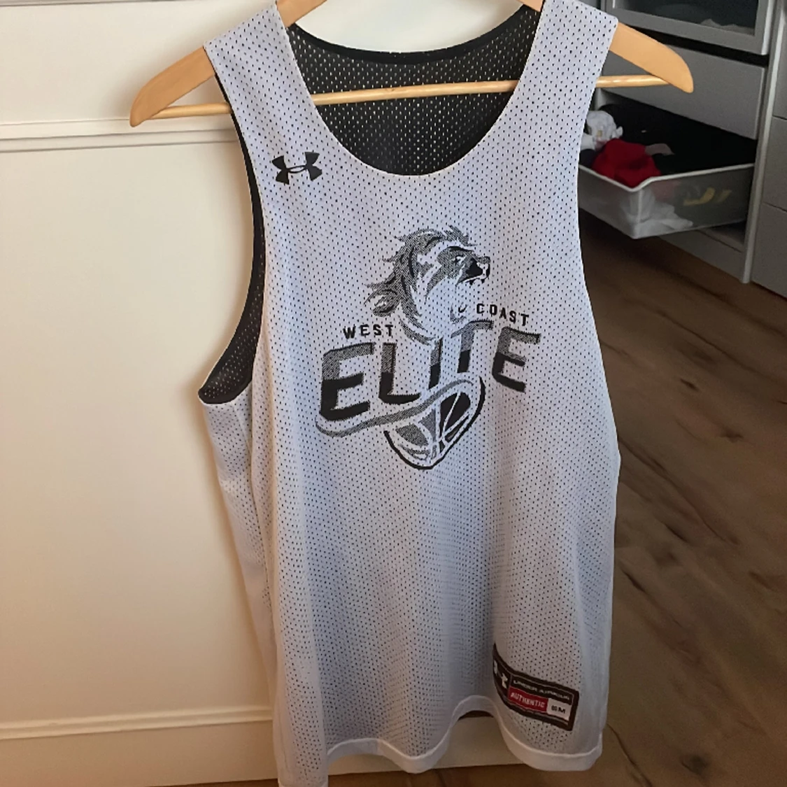 Basketbolls linne och örhängen - 90