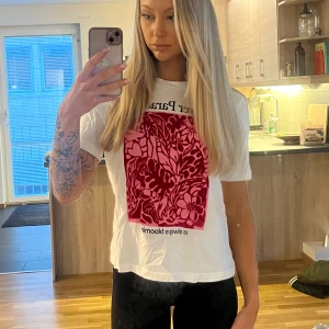 T shirt från Zara - Aldrig använd❤️