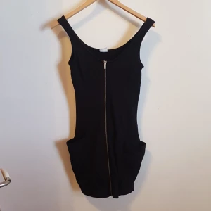 Klänning  - Andvänt skick 