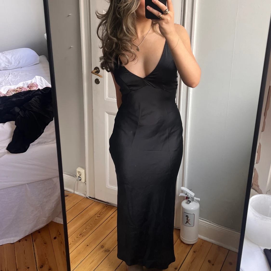 Satin klänning - 90