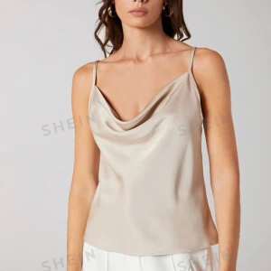 Beige linne - Snyggt beiget linne. Satin material. 