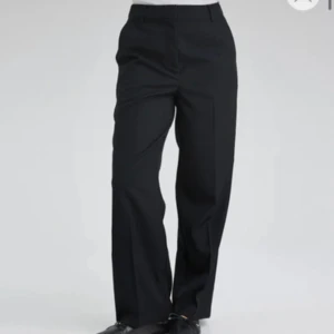 Kostymbyxor - Helt nya prislapp kvar,nypris 499kr