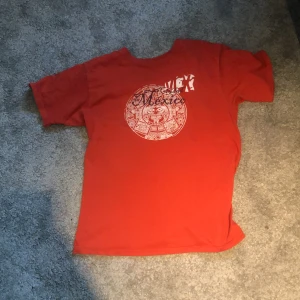 New Mexico tshirt  - Tja säljer min New Mexico tröja då den inte kommer till användning något mer, den är som i ny och har inga defekter