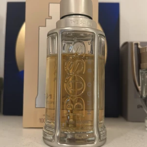 Hugo boss the scent pure accord edt - Jag säljer den för att jag inte gillar den längre, jag har använt 20 ml av 100 ml så det är 80 ml kvar. Byten kan accepteras