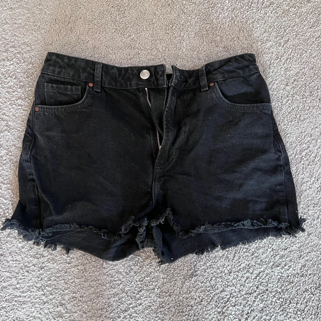 Svarta shorts