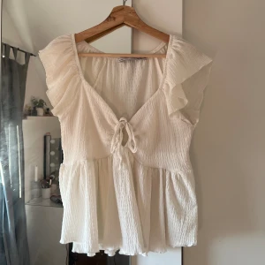 Söt topp - Söt topp endast andvänd en gång, säljes drf kommer ej till användning. 