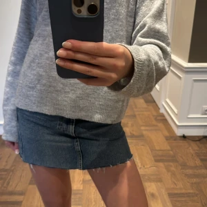 Jeans kjol - Säljer denna super söta jeans kjolen!!