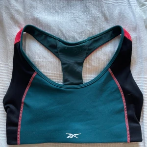 Sport-bh - Bra skick, knappast använd