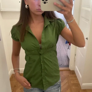 Topp❤️ - Superfin grön topp🌸🥰🥰🥰