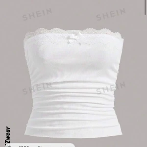 Bandeau topp  - Säljer denna fina bandeau topp💕 aldrig använd💕