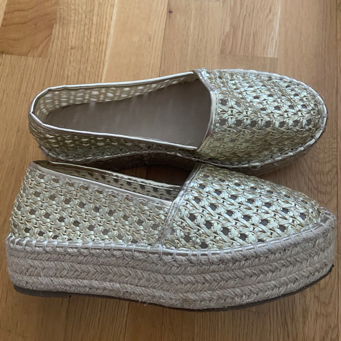 Snygga sommarskor - 90