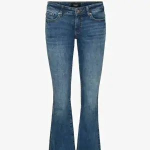 Lågmidjade jeans från vero Moda, nyskick. Pris kan alltid diskuteras 
