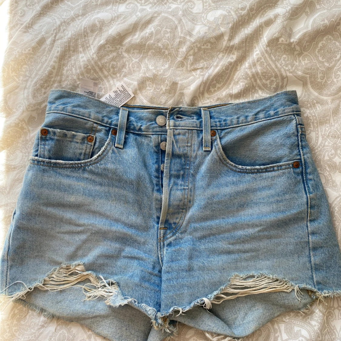 Levis shorts - 90