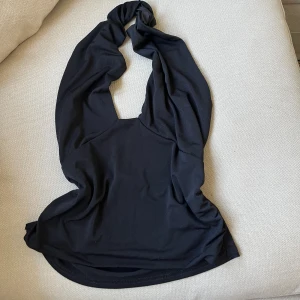 Svart fest-topp - Kan användas på olika sätt😮‍💨