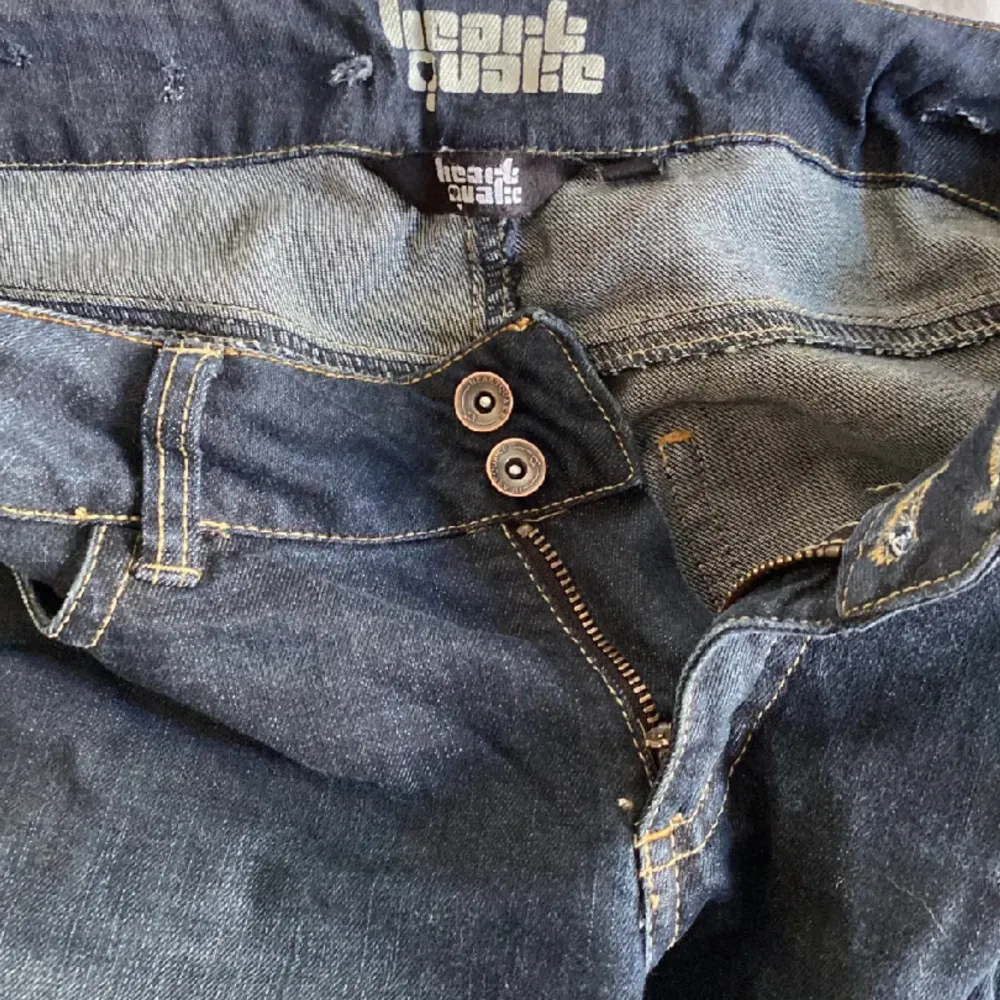Lågmidja bootcut jeans, dom är i bra skick ❤️ priset kan diskuteras ❤️ . Jeans & Byxor.