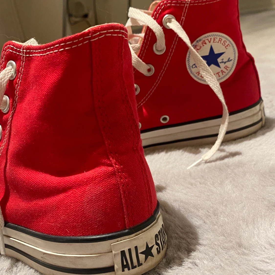 Röda converse  - 90