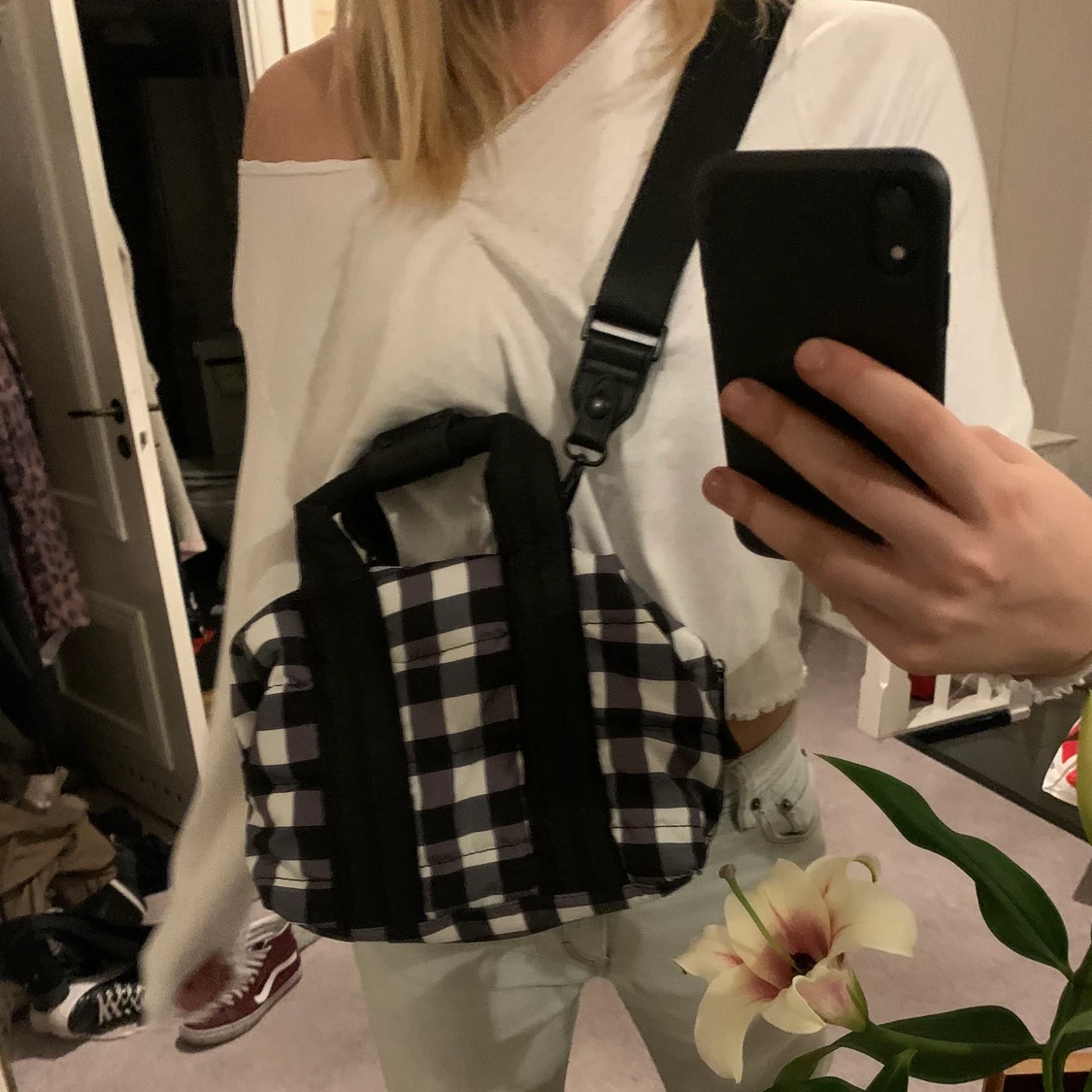 Rutig axelremsväska från zara - 90