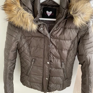 Jacka från loveland! - Sparsamt använd jacka från loveland! 