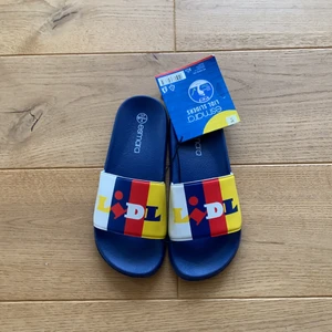 Lidl tofflor - Limited edition Lidl tofflor i storlek 37. Aldrig använda