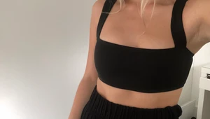 Fest topp - Snygg topp som knappt är använd. Snygg under en kavaj. 