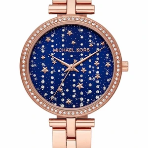Superfin MK klocka  - Jättefin Michael kors klocka i rosé, nypris 2000. Säljer den då jag inte använder rosé färger så mycket vilket är synd för den är så fin!! Buda i kommentarerna 😍😍