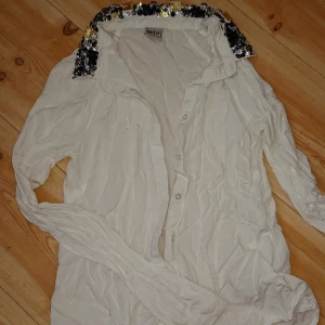 Object skjorta size s - Fint skick rökfritt hem 