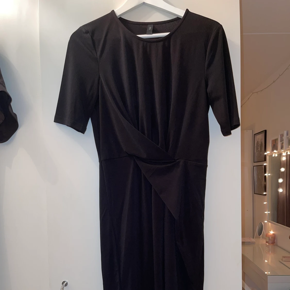 The perfect black mini