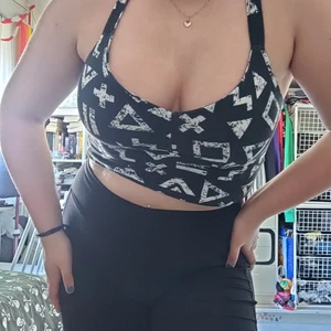 Topp - Använd 1 gång. Passar bäst till mindre bröst