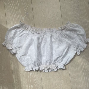 Zara top - Söt top. No name. Vit beck och bölja. Stl s