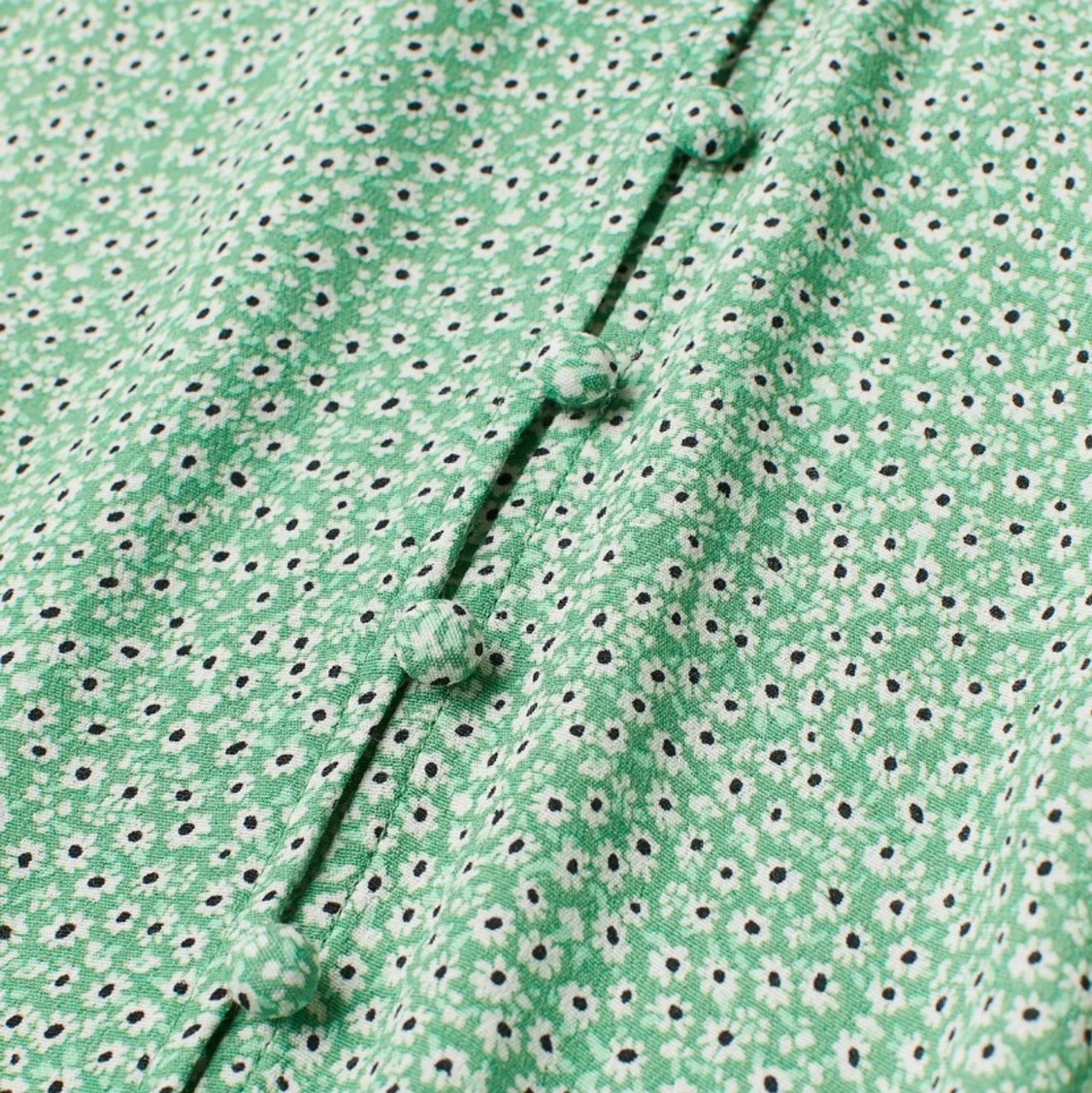 Intressekoll slutsåld klänning - 90