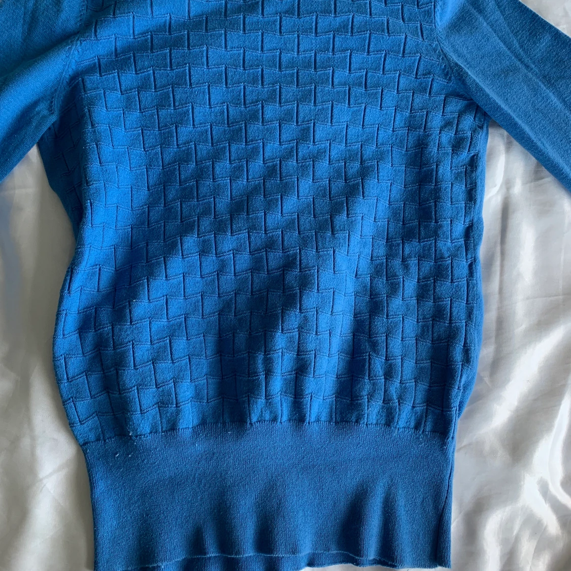 Blå tröja med trekvarts armar, str S