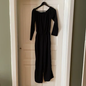 NA-KD jumpsuit  - Supersnygg jumpsuit från NA-KD i storlek S, använd 1 gång. 