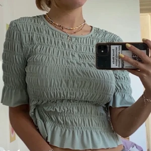 Topp - I princip oanvänd. Bilden är lånad men kan skicka på min privat!:)🤍🤍 