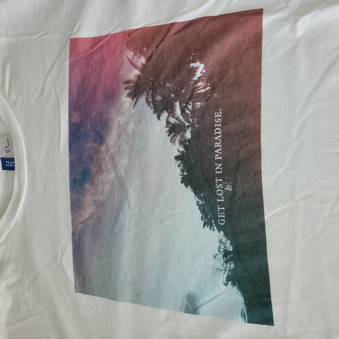 Vit T-shirt med tryck - 91