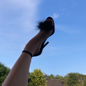 NA-KD Heels👠 - Aldrig använda (mer än på bilden) klackar från Na-kd. Inköpta för 299kr för ca 3 år sedan!