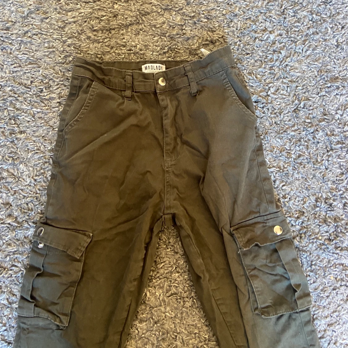 Cargo pants från madlady i storlek S - 90