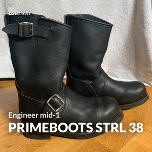 Primeboots Engineer mid-1 strl 38 - Vill bara bli av med dem, därav det låga priset. Primeboots i strl 38, säljer pga för små. Endast använda 3 gånger. Inköpta för 3199 kr. Äkta såklart och finns fler bilder om önskas. Kan mötas upp eller skicka. 