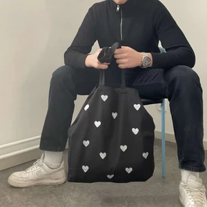 Tygkasse  - Tygkasse med reflex tryck❤️‍🔥❤️‍🔥❤️‍🔥❤️‍🔥