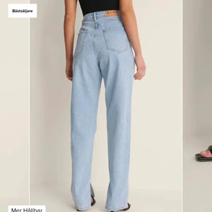 Straight leg jeans - I princip nya, säljer pga att de tyvärr blivit för små för mig OBS något liten i storleken 