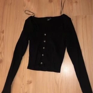 Svart tröja - Använder aldrig❤️