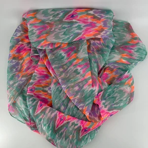 Sarong  - Sjal/sarong STOR som du kan ha som topp,klänning,kjol etc. Aldrig använd