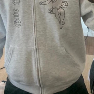 Söker one of one hoodie - Köpa/byta