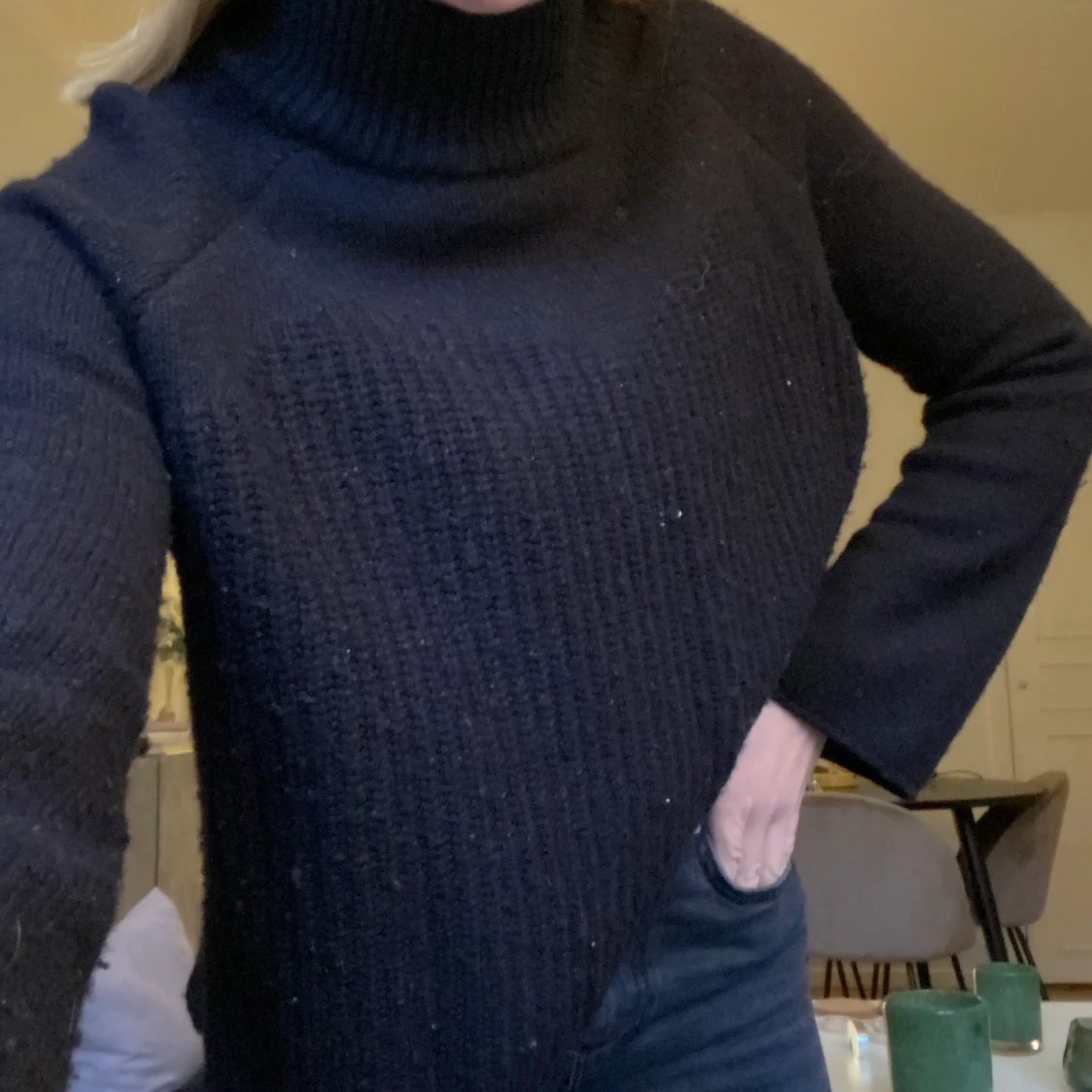 Svart stickadtröja - 90