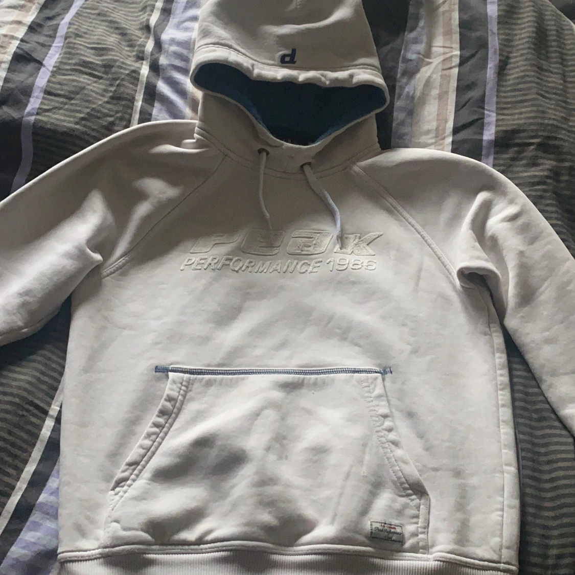 Vintage peak performance 