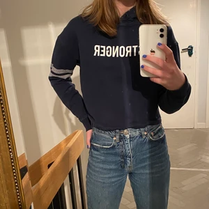 Stronger tröja - Stronger tröja, strolek XS. Fint skick 💗