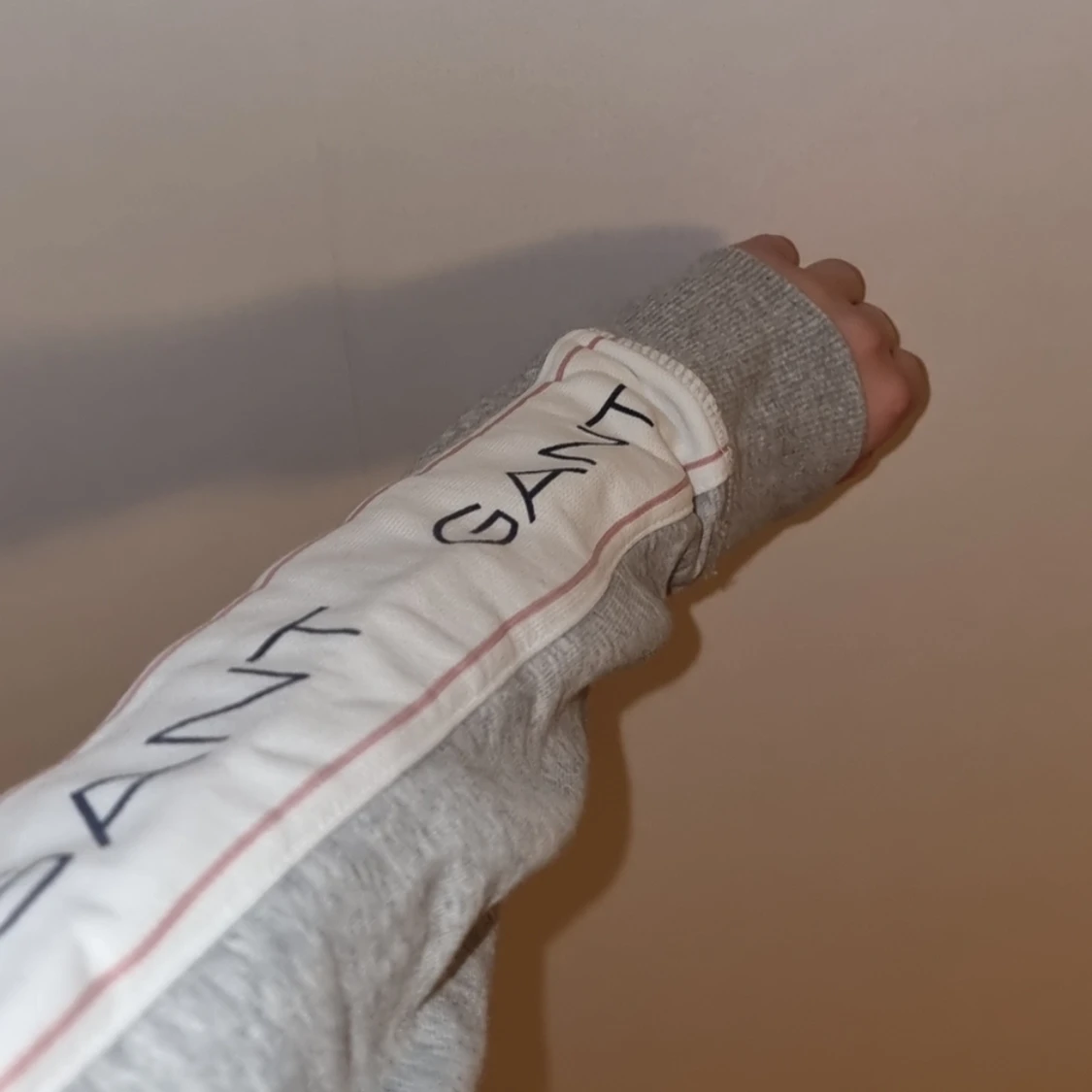 Grå GANT hoodie, storlek S - 91