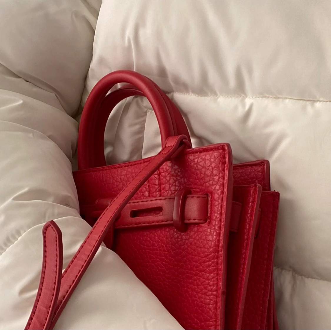 Röd väska MANGO  - 90